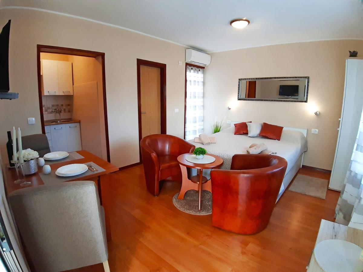 Apartments Rupec ポレッチ エクステリア 写真